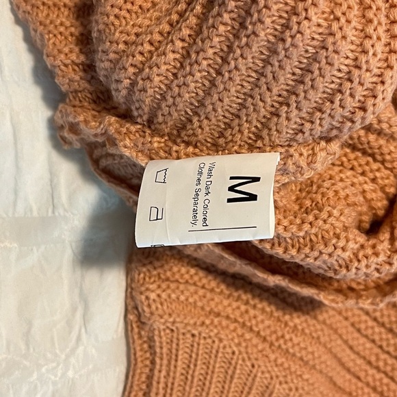 Zaful Forever Young Off the shoulder cropped sweater top - Picture 7 of 8